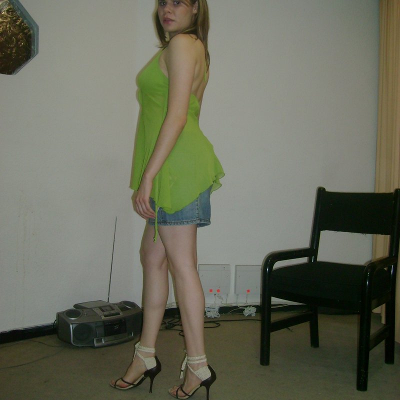 Yolande 28 Escort girls Odos