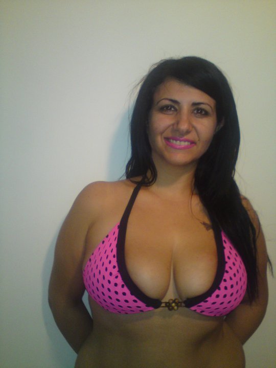 Nina  20 Escort Genvry