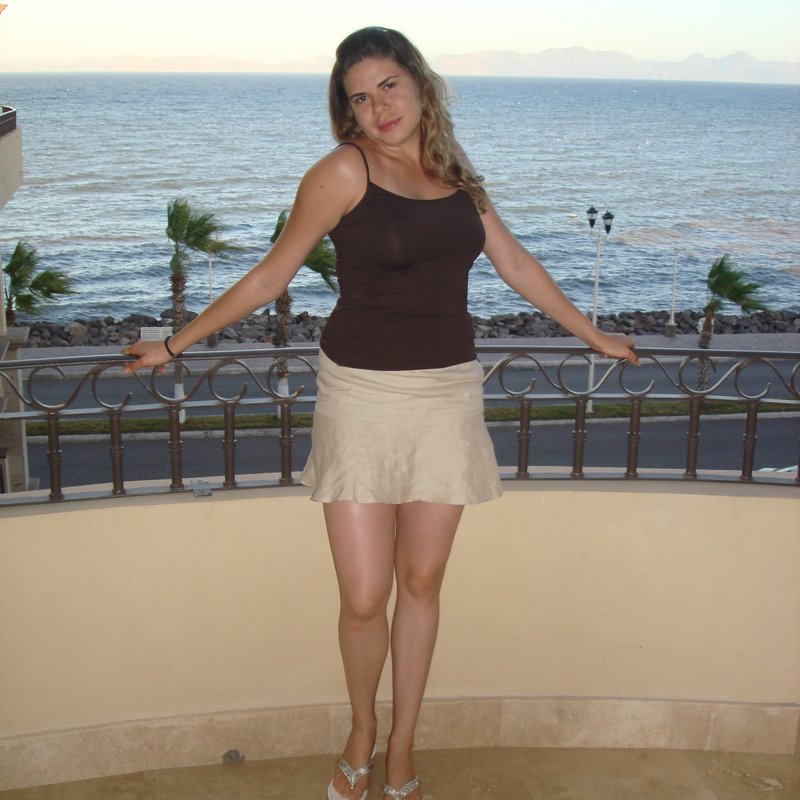 Alphonsine 20 Rencontre escort Roquemaure